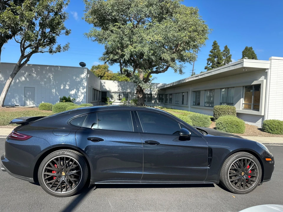 2017 Porsche 971 Panamera 4S - Image 10 of 31