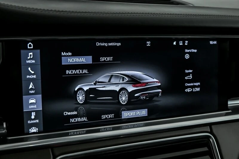 2017 Porsche 971 Panamera 4S - Image 31 of 31