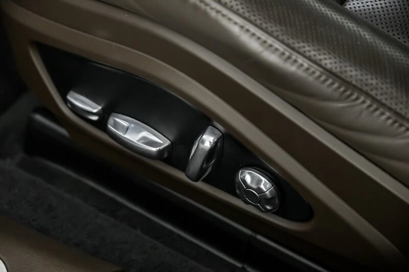 2017 Porsche 971 Panamera 4S - Image 24 of 31