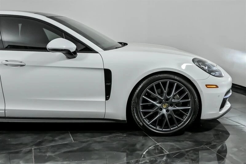 2017 Porsche 971 Panamera 4S - Image 12 of 31