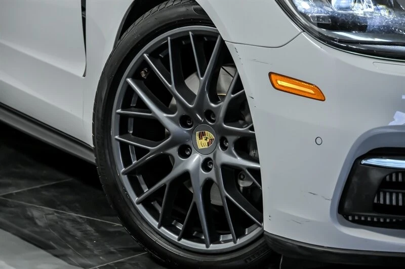 2017 Porsche 971 Panamera 4S - Image 3 of 31