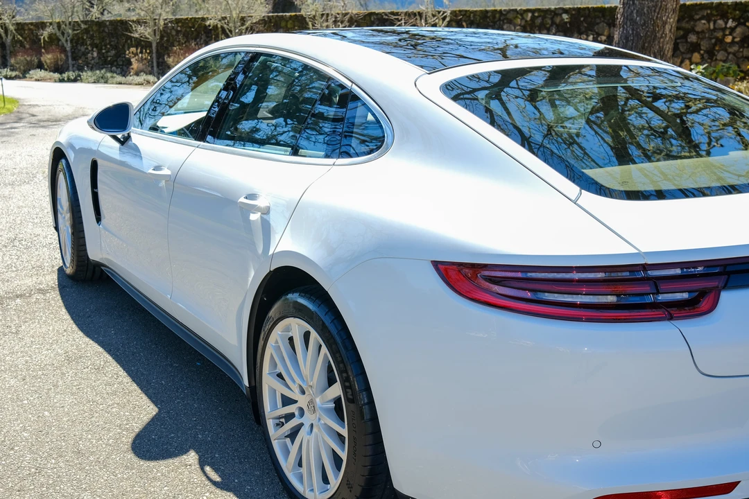 2017 Porsche 971 Panamera S - Image 24 of 31