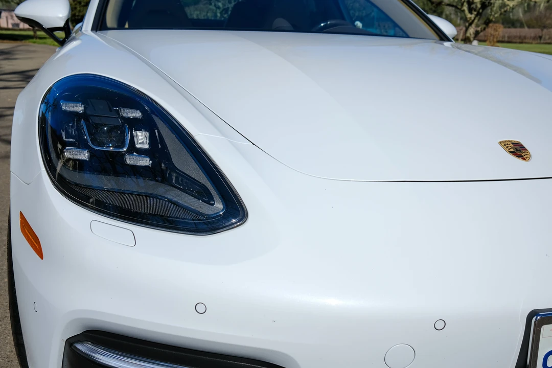 2017 Porsche 971 Panamera S - Image 26 of 31