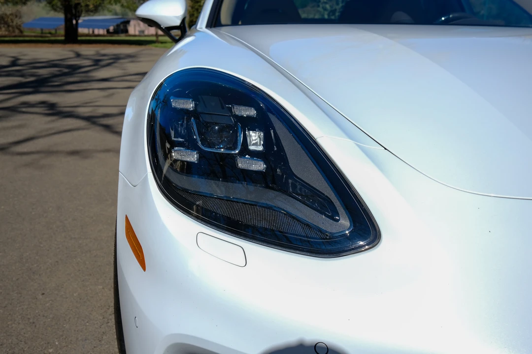 2017 Porsche 971 Panamera S - Image 27 of 31