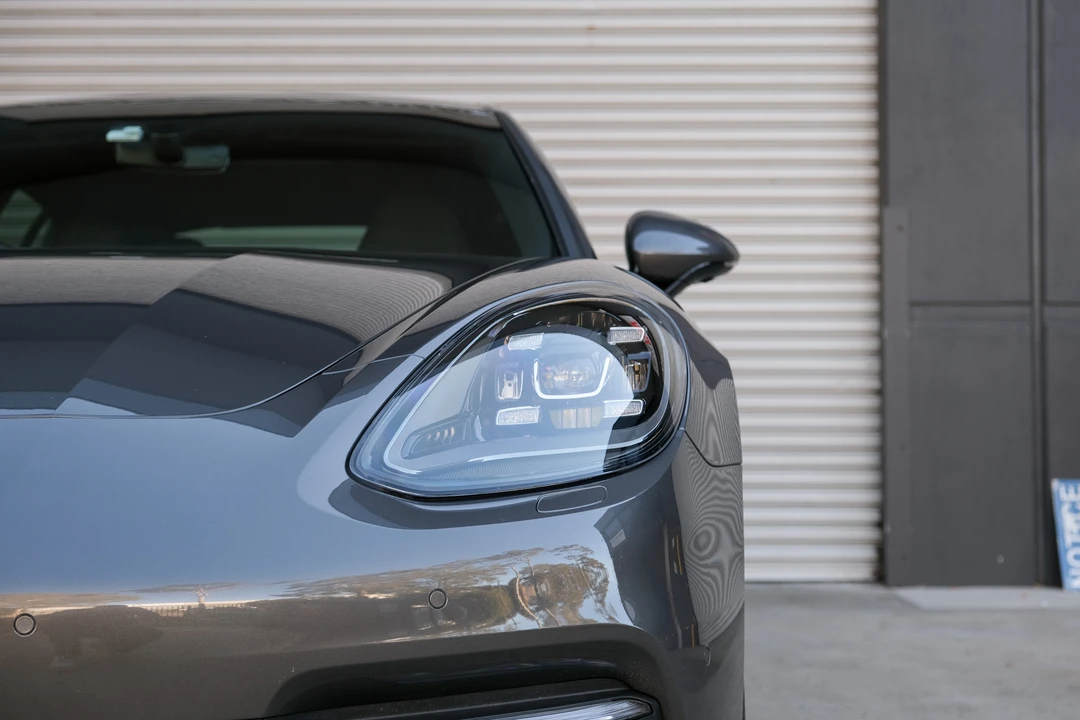 2017 Porsche 971 Panamera 4S - Image 19 of 31