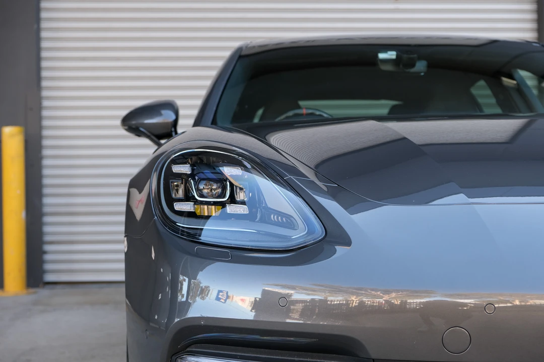 2017 Porsche 971 Panamera 4S - Image 18 of 31