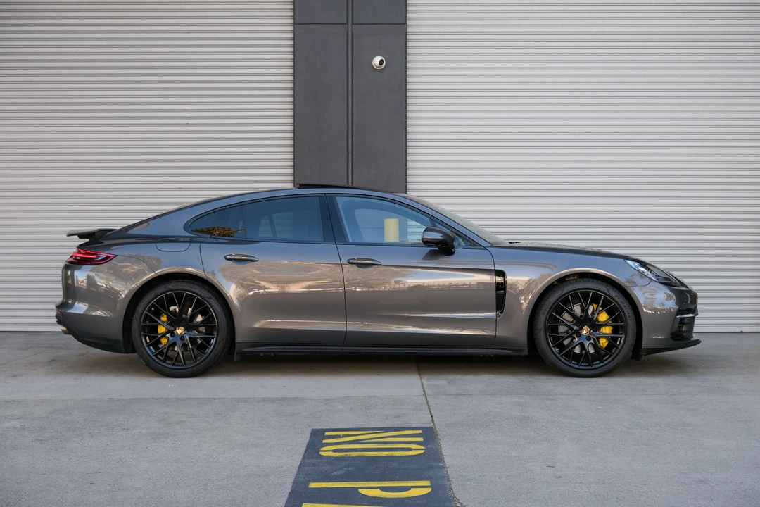 2017 Porsche 971 Panamera 4S - Image 8 of 31