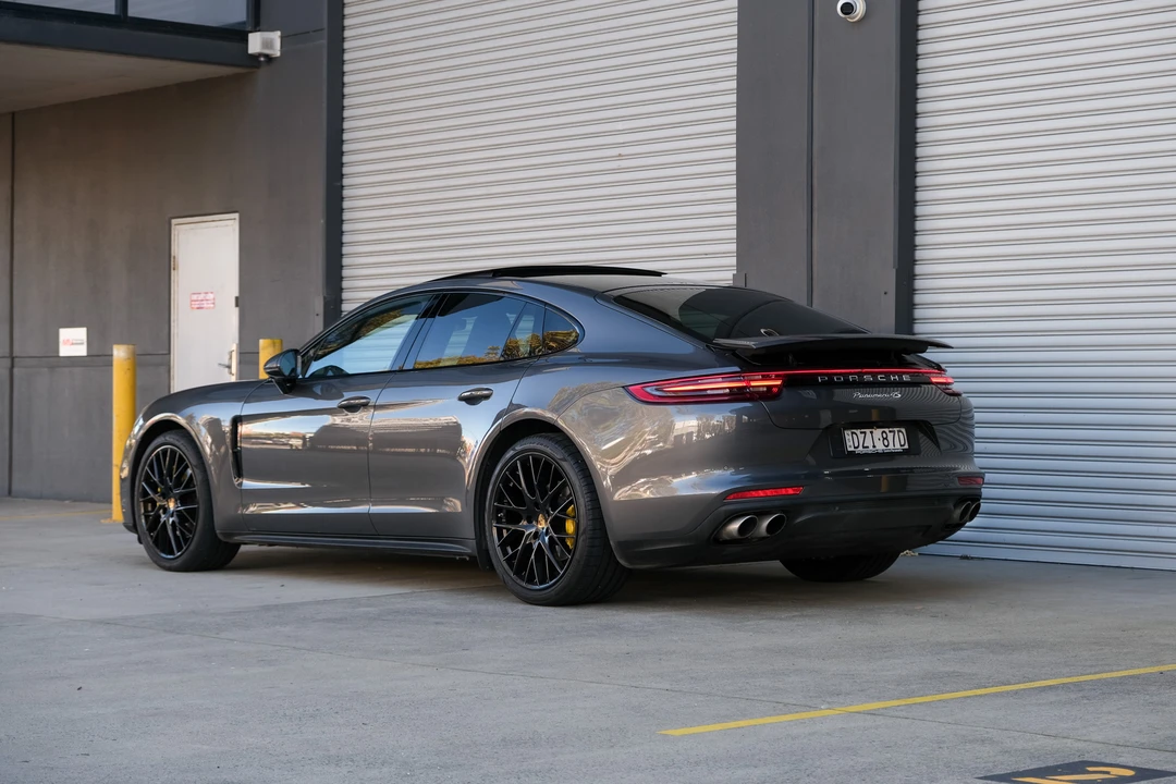 2017 Porsche 971 Panamera 4S - Image 5 of 31