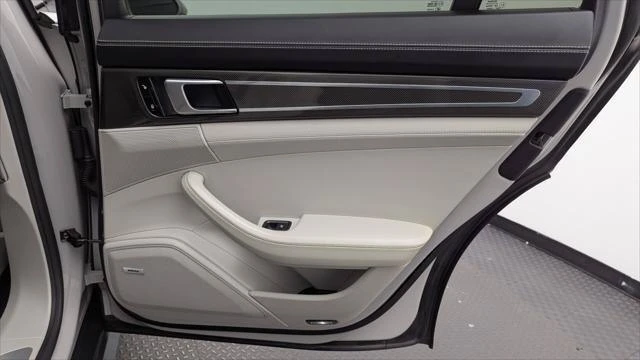 2017 Porsche 971 Panamera 4S - Image 18 of 20