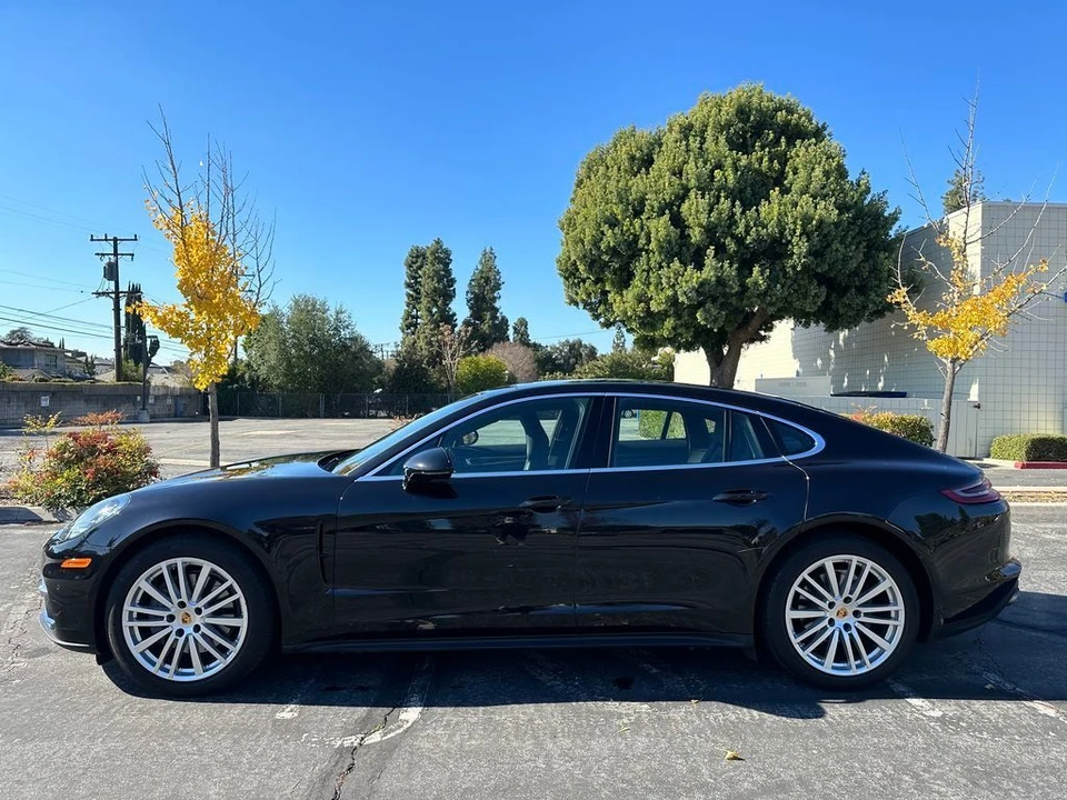 2017 Porsche 971 Panamera 4S - Image 2 of 5