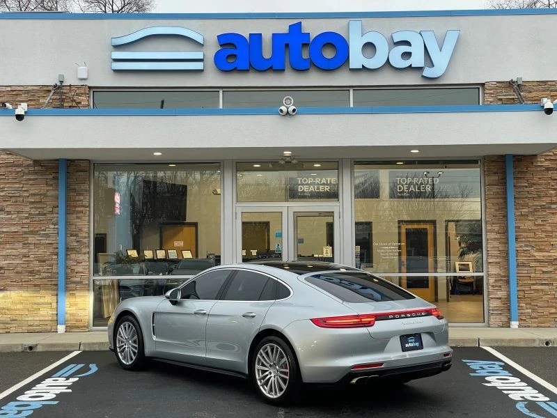 2017 Porsche 971 Panamera - Image 9 of 12
