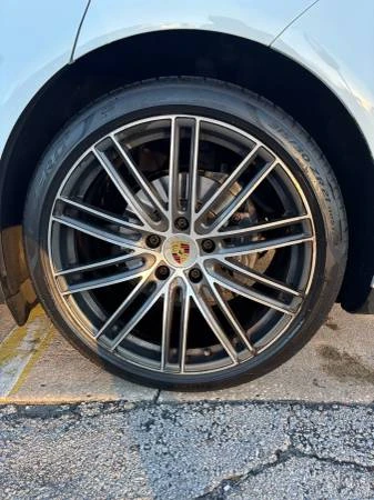 2017 Porsche 971 Panamera - Image 14 of 17
