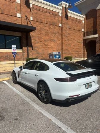2017 Porsche 971 Panamera - Image 3 of 17