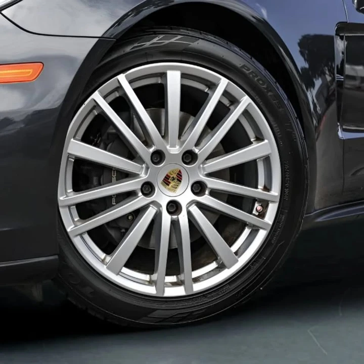 2017 Porsche 971 Panamera - Image 5 of 19