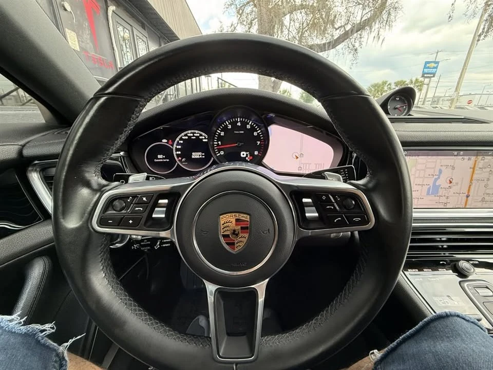 2017 Porsche 971 Panamera - Image 16 of 20