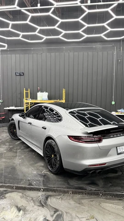 2017 Porsche 971 Panamera - Image 3 of 9