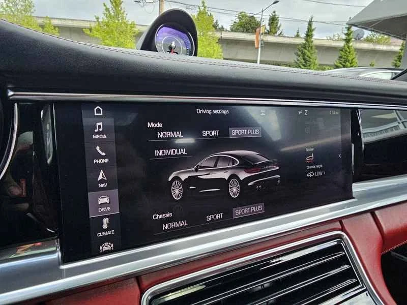 2017 Porsche 971 Panamera - Image 9 of 13
