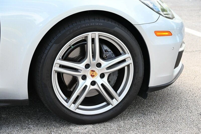2017 Porsche 971 Panamera - Image 16 of 20