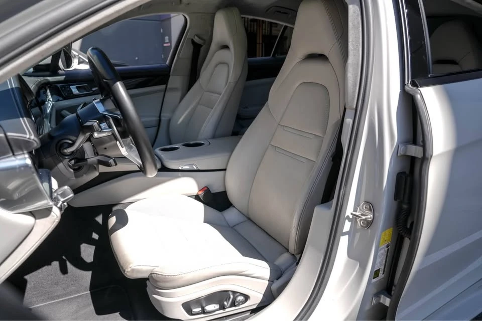 2017 Porsche 971 Panamera - Image 11 of 16