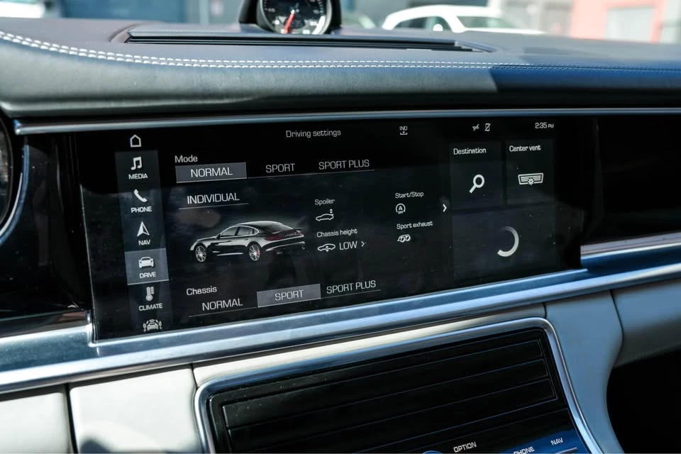 2017 Porsche 971 Panamera - Image 6 of 16