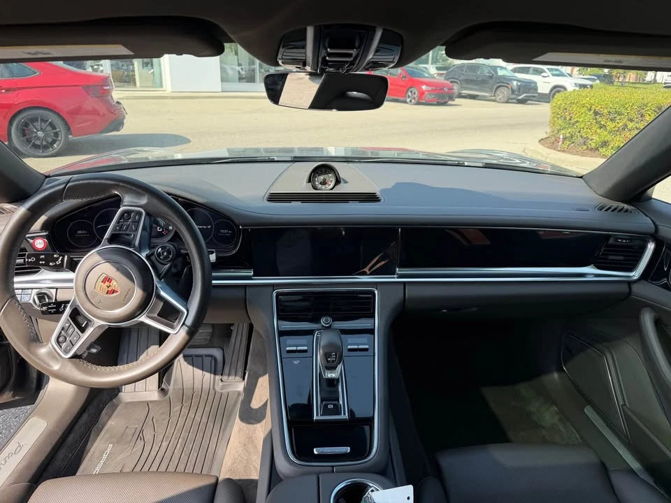 2017 Porsche 971 Panamera - Image 15 of 18