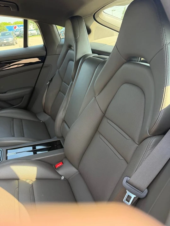 2017 Porsche 971 Panamera - Image 16 of 18
