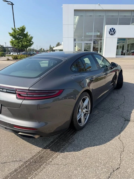 2017 Porsche 971 Panamera - Image 4 of 18