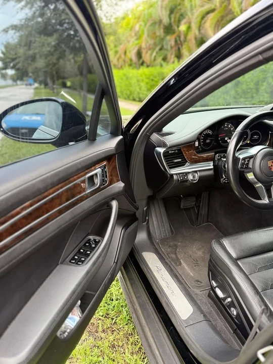 2017 Porsche 971 Panamera - Image 12 of 13