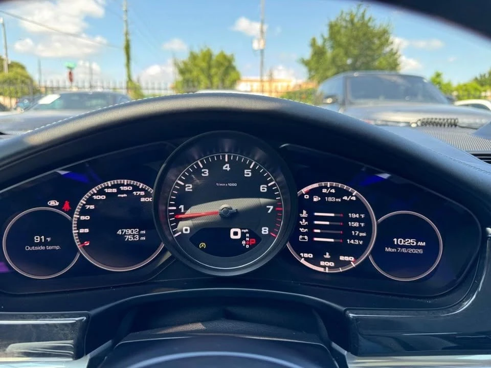 2017 Porsche 971 Panamera - Image 19 of 20