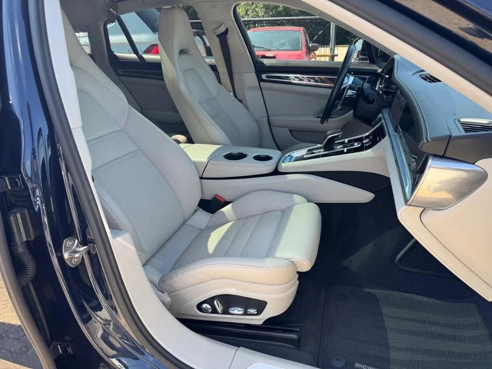 2017 Porsche 971 Panamera - Image 13 of 20