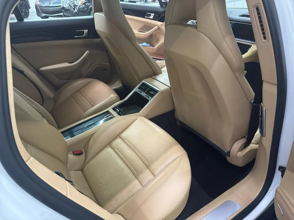 2017 Porsche 971 Panamera - Image 9 of 13