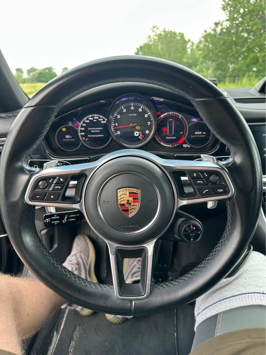 2017 Porsche 971 Panamera - Image 14 of 15