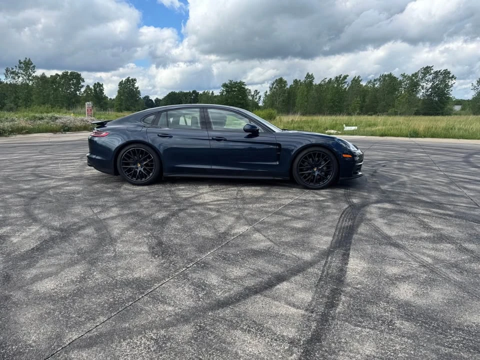 2017 Porsche 971 Panamera - Image 6 of 15