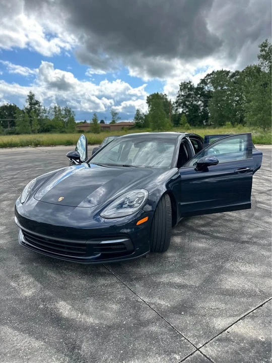 2017 Porsche 971 Panamera - Image 3 of 15