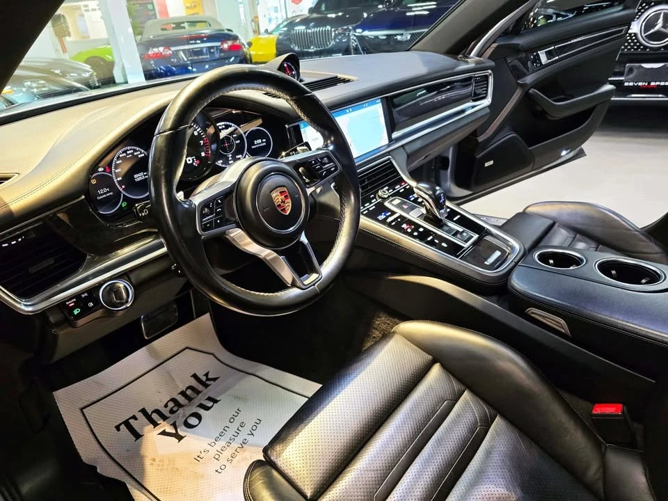 2017 Porsche 971 Panamera - Image 9 of 20
