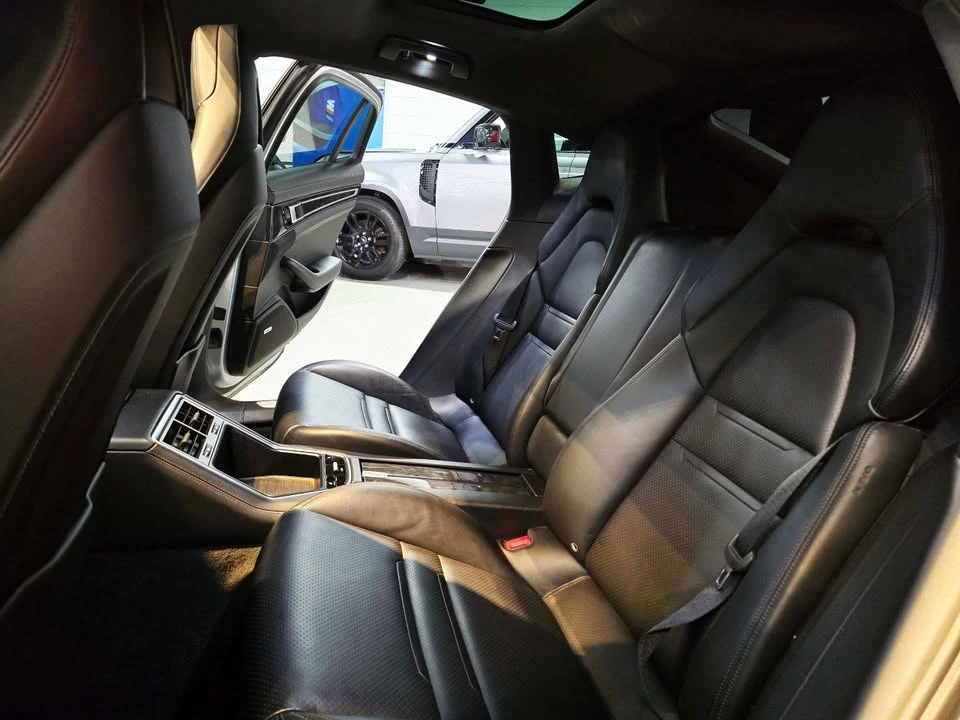 2017 Porsche 971 Panamera - Image 14 of 20