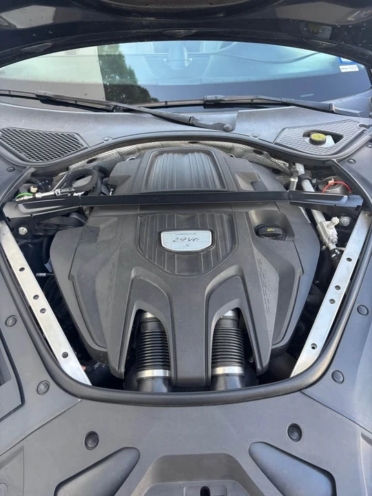 2017 Porsche 971 Panamera - Image 5 of 8