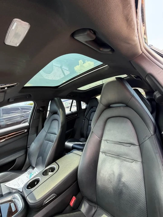 2017 Porsche 971 Panamera - Image 8 of 11