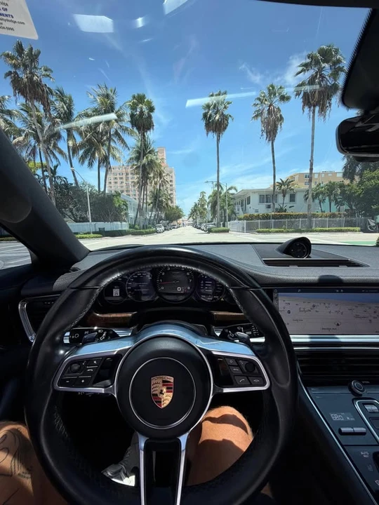 2017 Porsche 971 Panamera - Image 2 of 11
