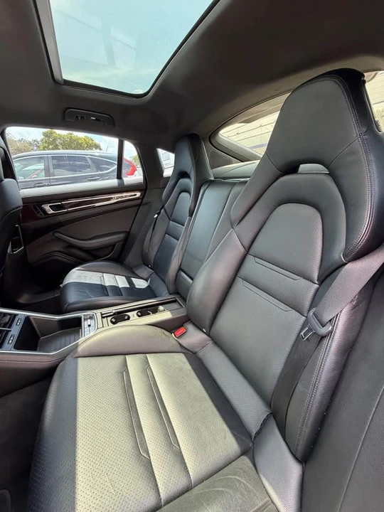 2017 Porsche 971 Panamera - Image 10 of 11