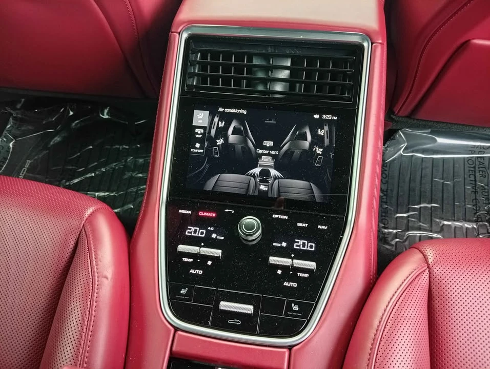 2017 Porsche 971 Panamera - Image 10 of 12