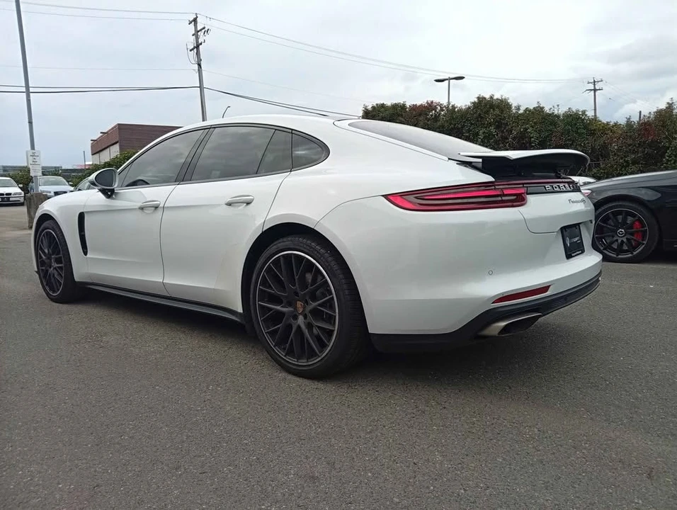 2017 Porsche 971 Panamera - Image 5 of 12