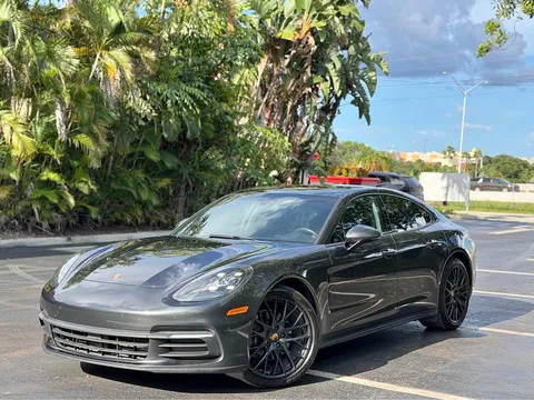 2017 Porsche Panamera