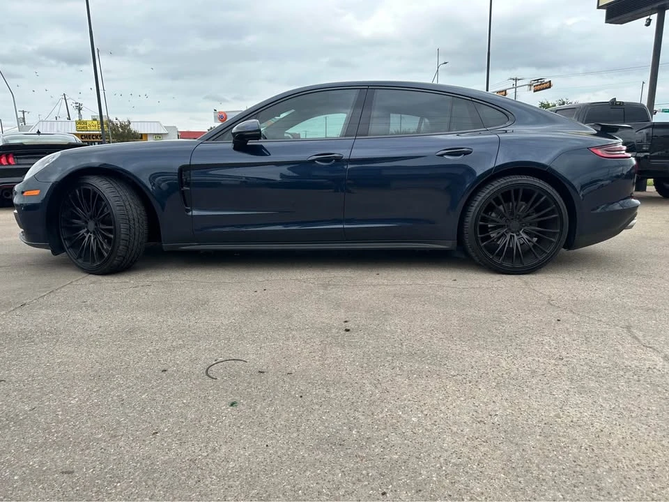 2017 Porsche 971 Panamera - Image 5 of 7