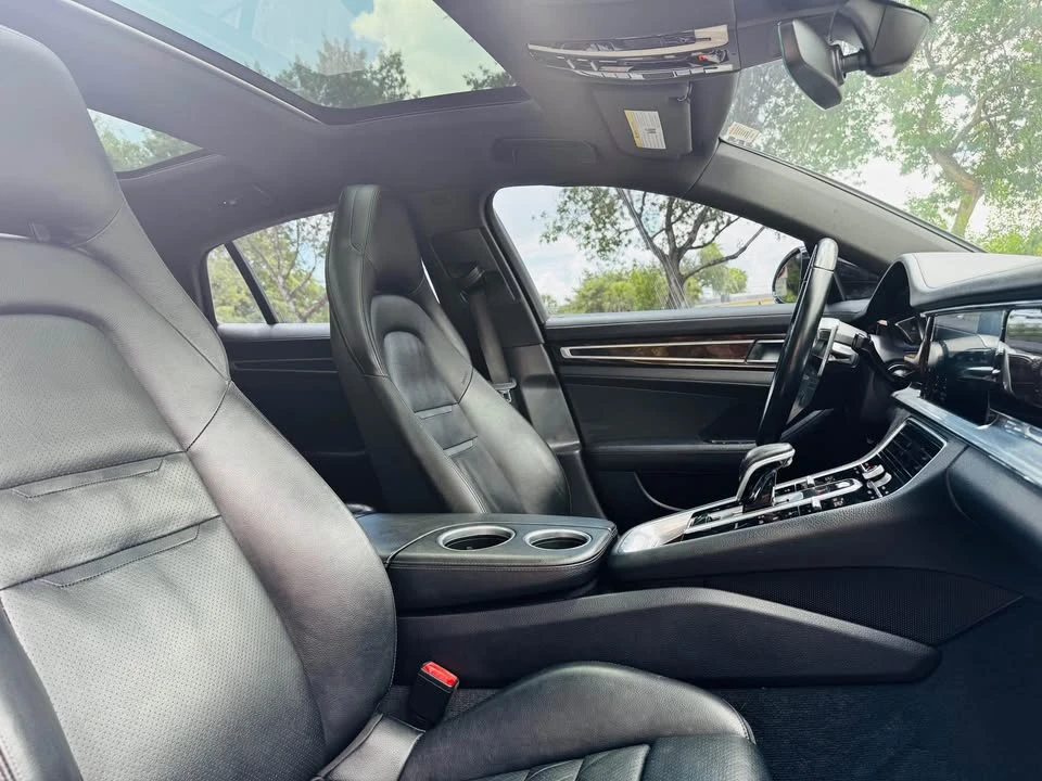 2017 Porsche 971 Panamera - Image 10 of 14