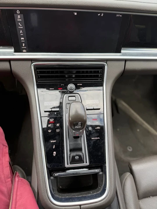 2017 Porsche 971 Panamera - Image 12 of 12