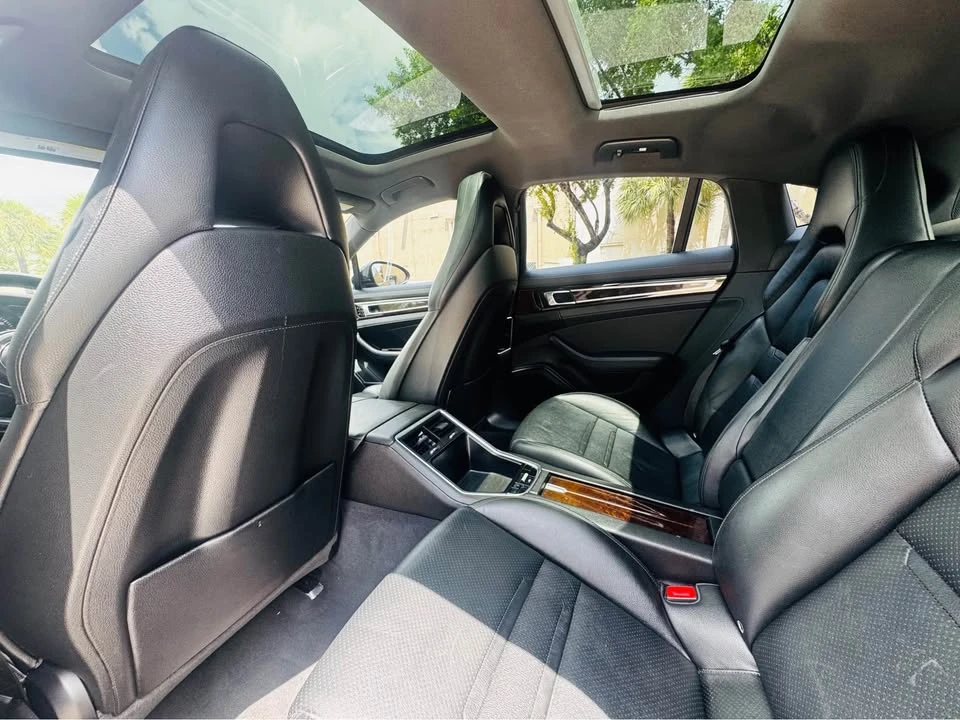 2017 Porsche 971 Panamera - Image 12 of 14