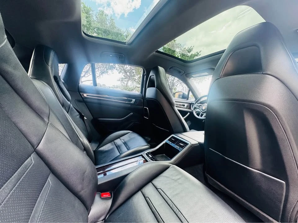 2017 Porsche 971 Panamera - Image 9 of 14