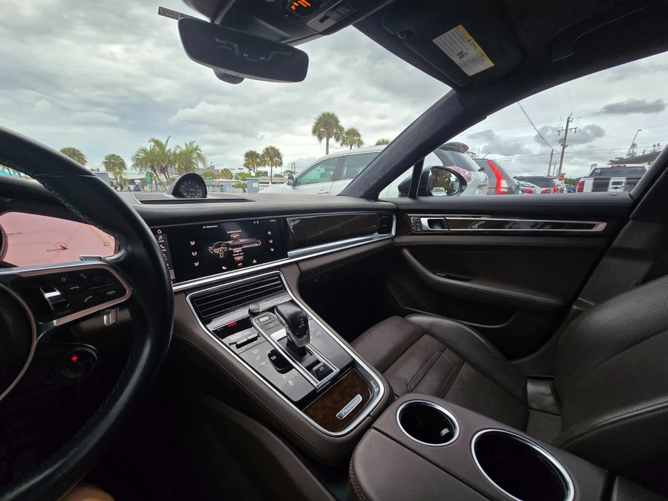2017 Porsche 971 Panamera Turbo - Image 20 of 21