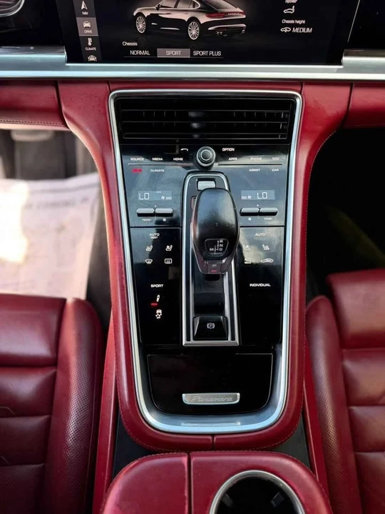 2017 Porsche 971 Panamera Turbo - Image 12 of 19